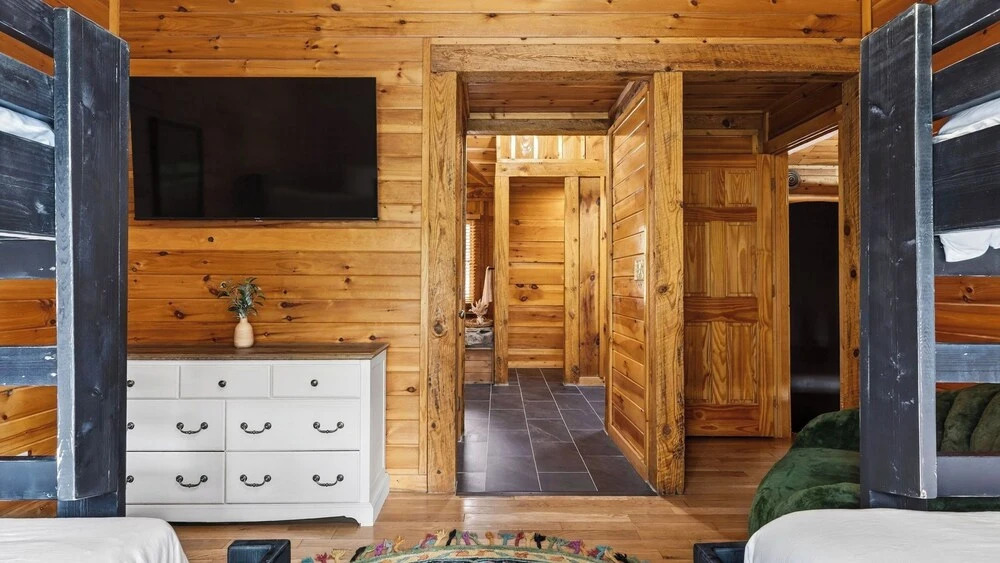 Majestic Springs Lodge by Avantstay Indoor Pool + Spa + Game Room Smoky Mtns