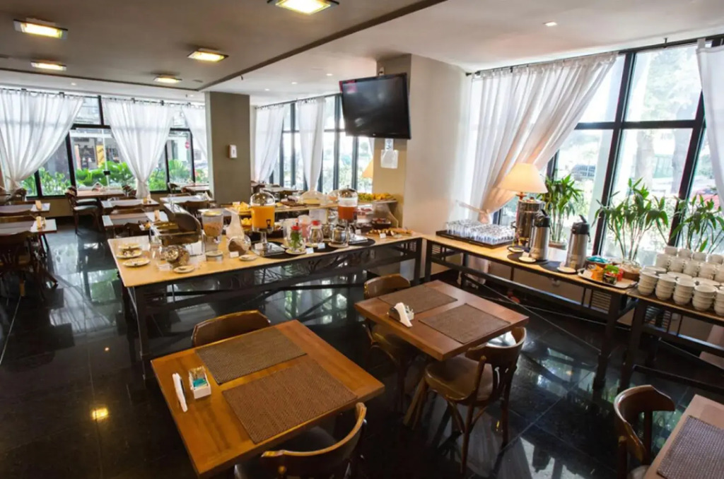 Gallant Hotel