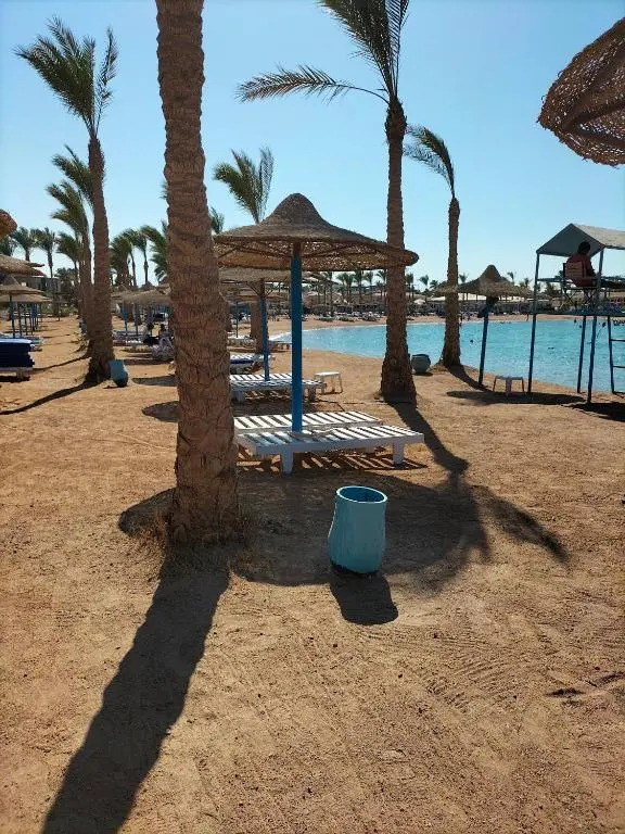 One Bedroom Suite with Aqua View at Mirage Bay Resort