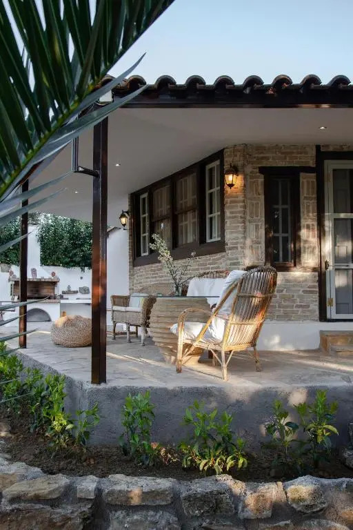 Vartans Summer House
