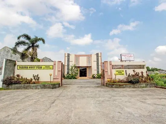 RedDoorz Syariah near Masjid Al-Aqsha Klaten