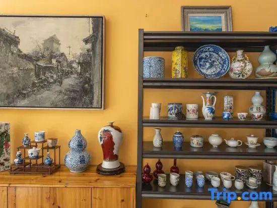 Xidi Huaxipan YouthHostel
