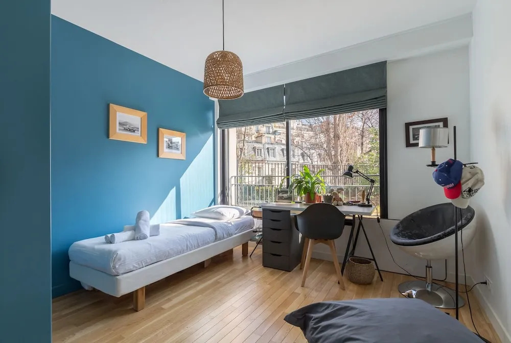 Bois de Boulogne Retreat