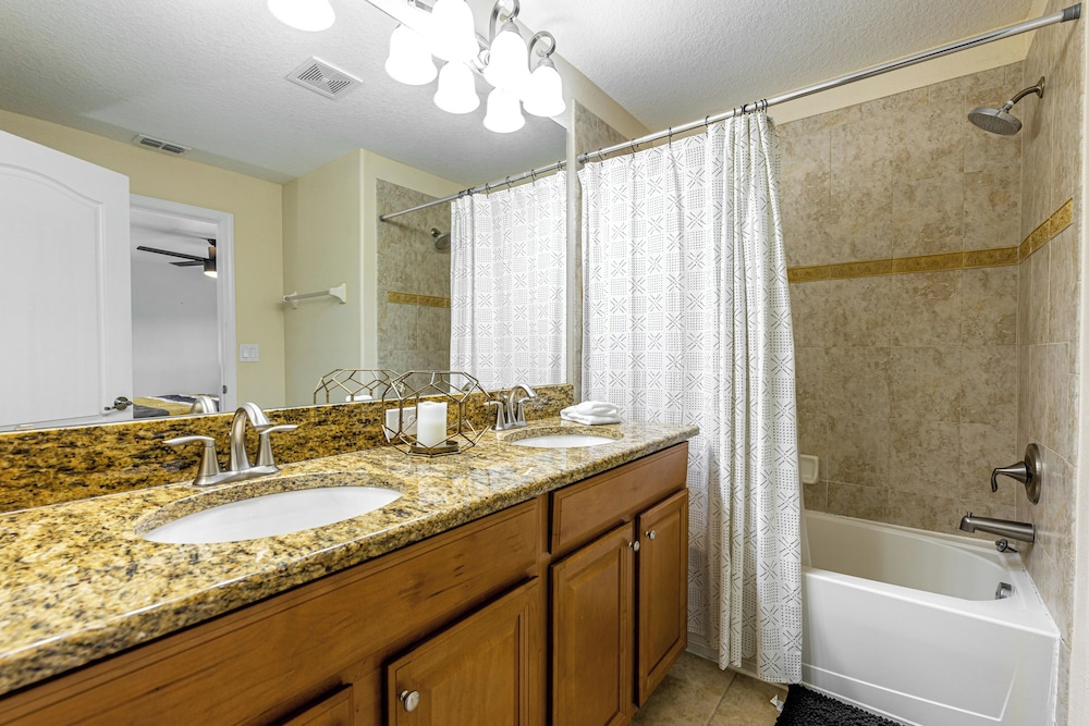 Flash 20 Off Spetacular Townhome With Private Pool Close to Disney 8919pp