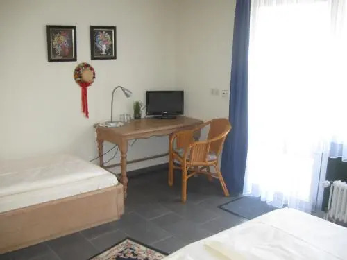 2Garni Central