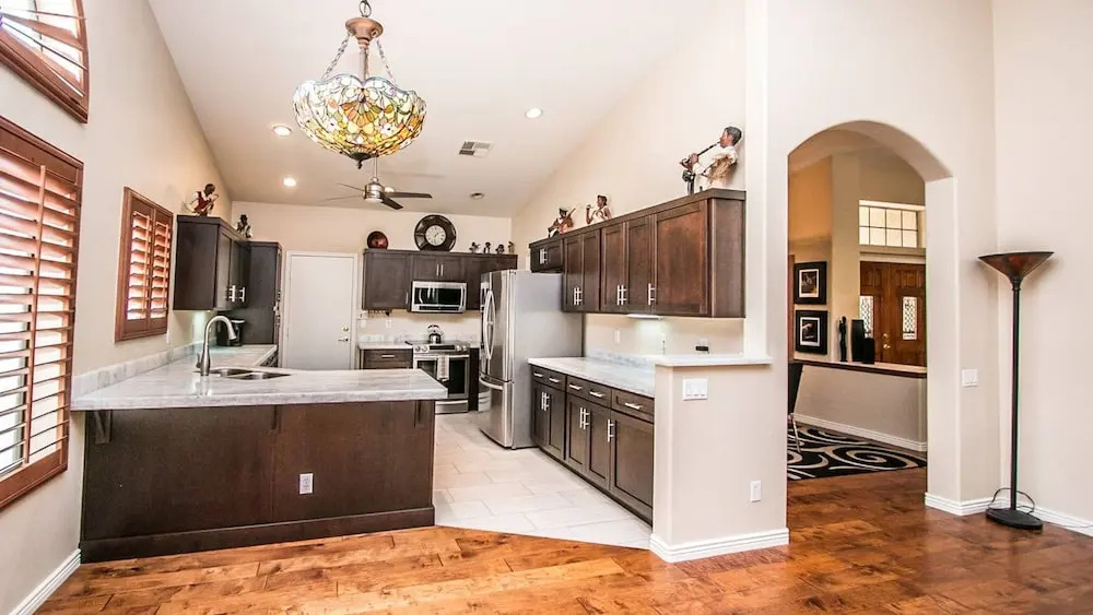 Luxury Scottsdale Home W/pool and Hot Tub!