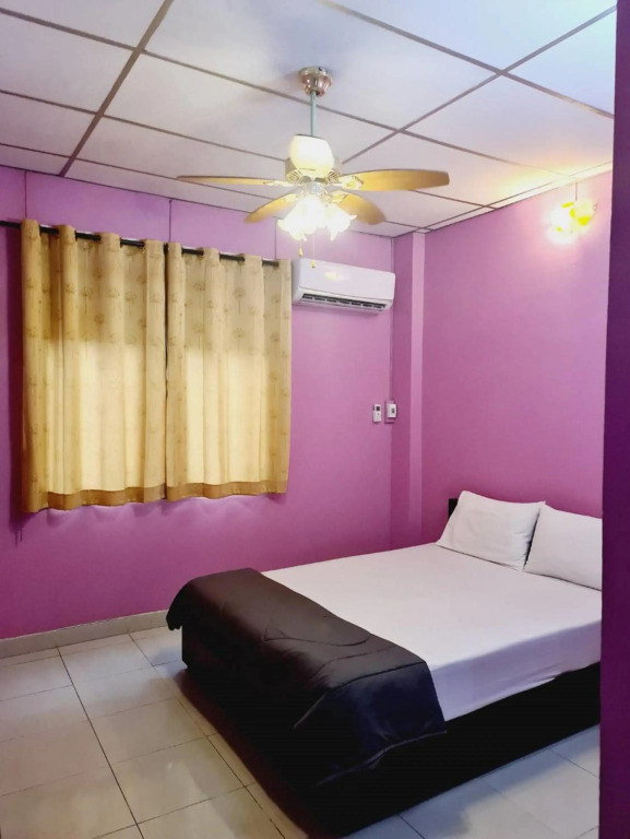 Royal Land Mae Klong Hotel