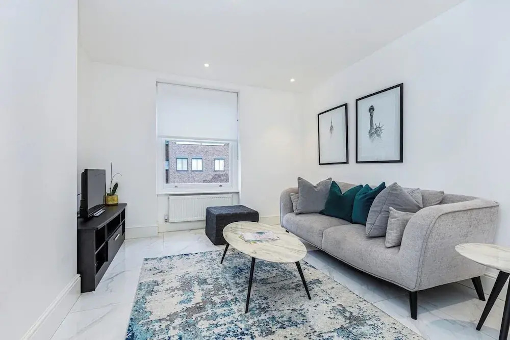 Modern Flat, Steps From Oxford Street!