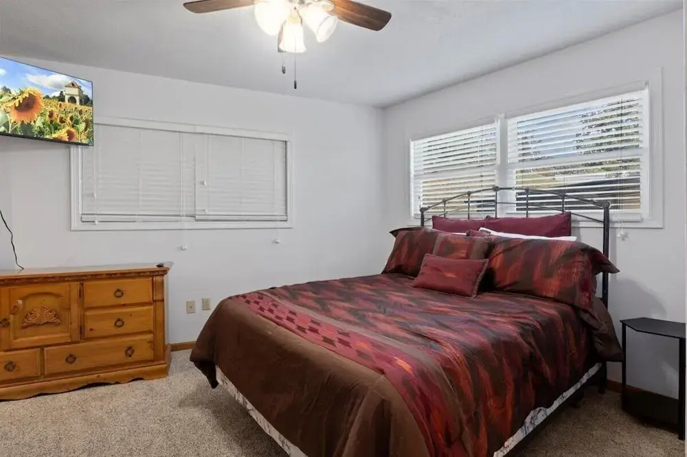 Newly Updated Interior, Sunroom w/ Hot Tub, Deck, Deep Water Dock, Boat & PWC Slips