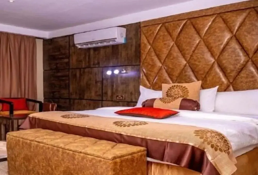 Joker Hotel And Suite
