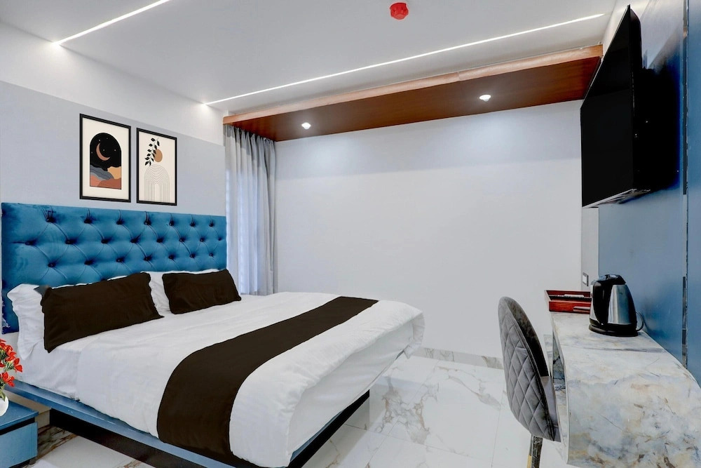Deluxek.k Nagar Residency