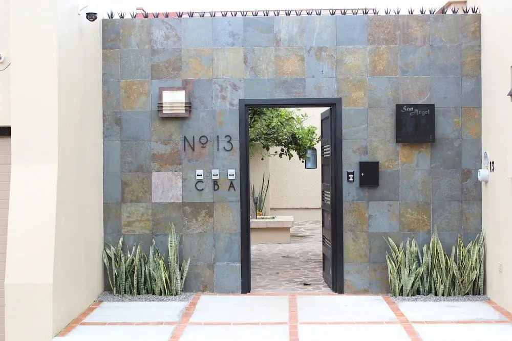 Modern 3-bedroom Retreat in Ajijic - Walk To Everything-private Gym-pickleball