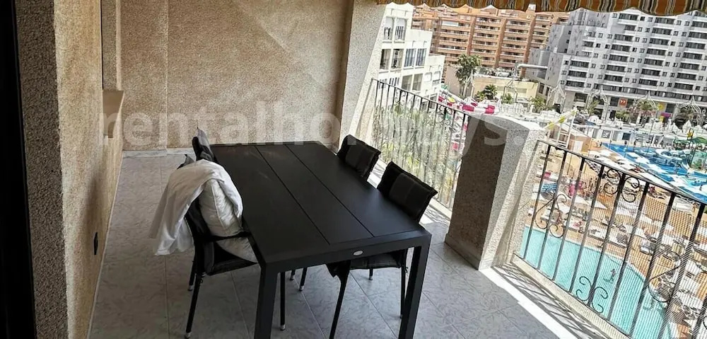 Charming 3-bedroom Apartment in Oropesa del Mar, Spain
