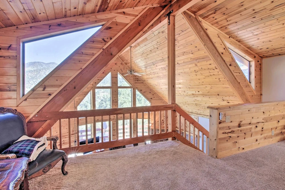 Idyllic Frazier Park Cabin: Views, Pool Table
