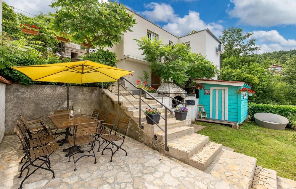 Stunning Home In Rukavac