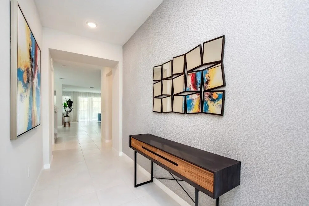 9 BD 6.5 BH House Villa