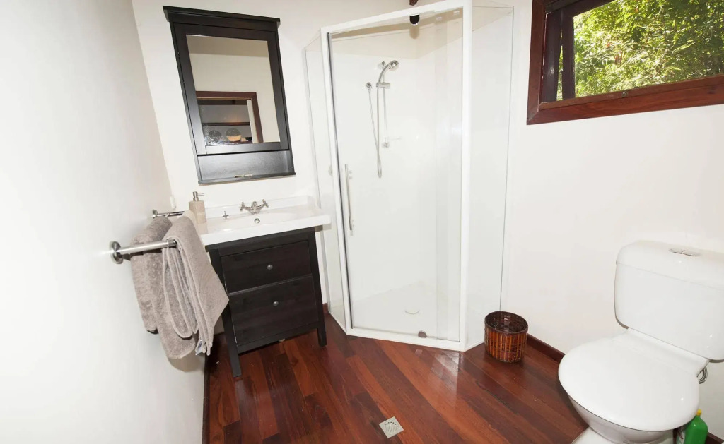 Black Cockatoo Lodge