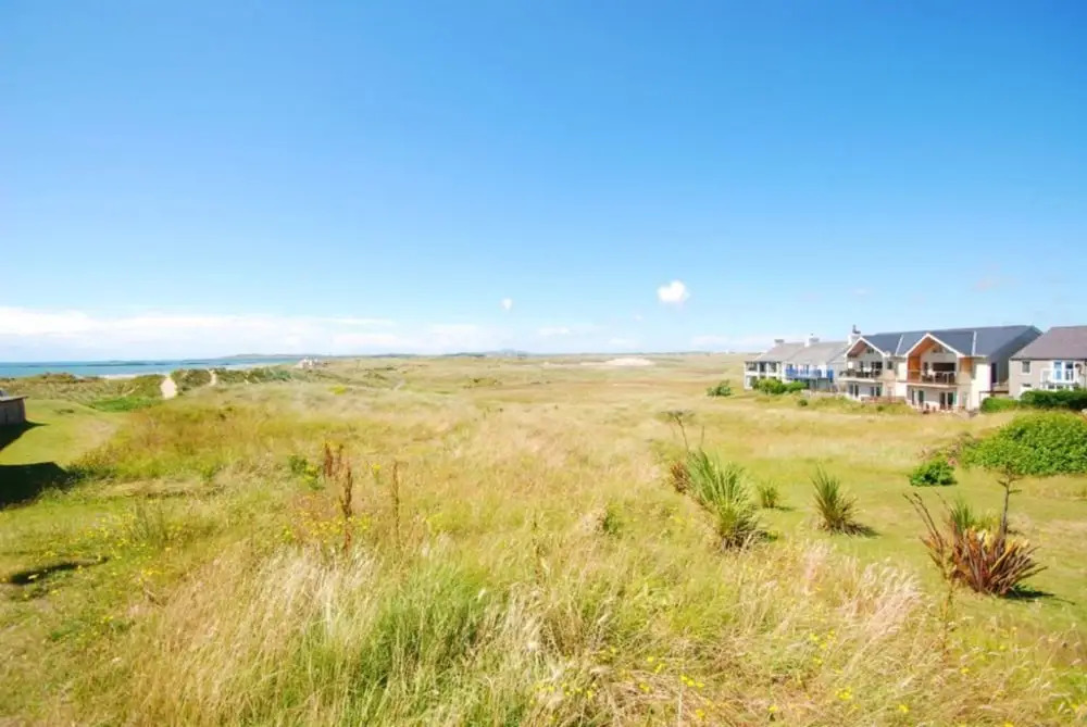 Celyn Y Mor Stunning Rhosneigr Family Beach House - Pass the Keys