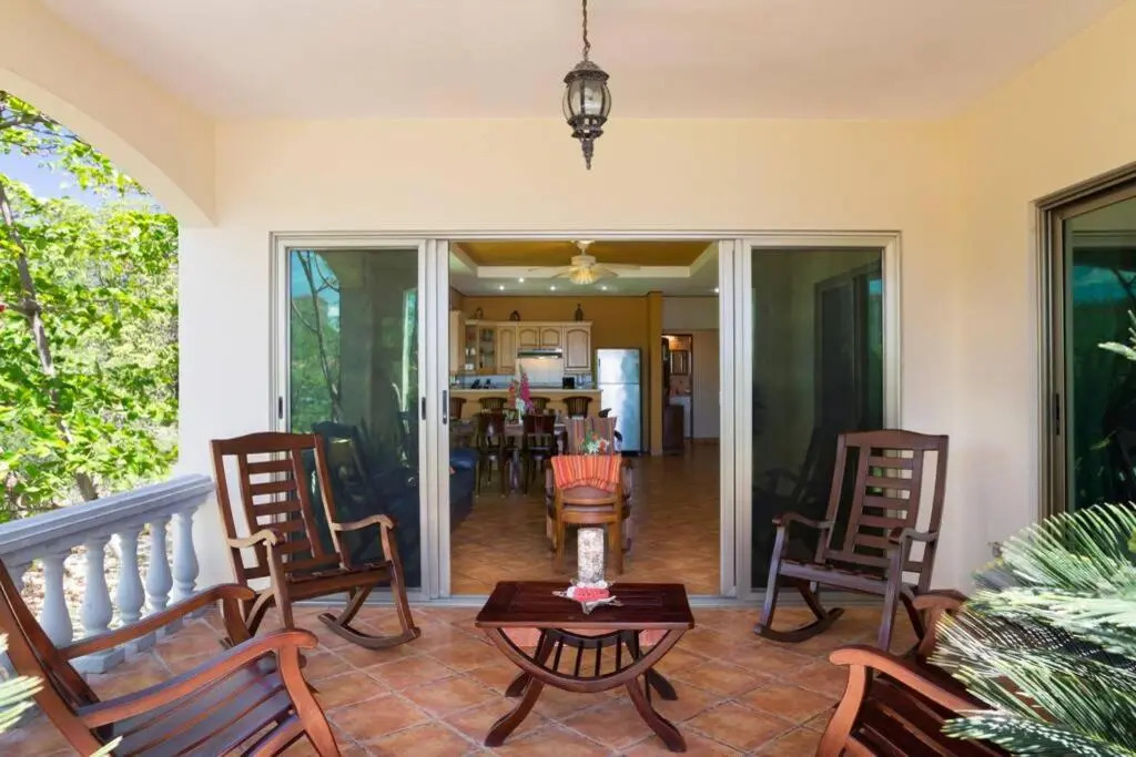 Villas Iguana A-2 Beachfront Condo