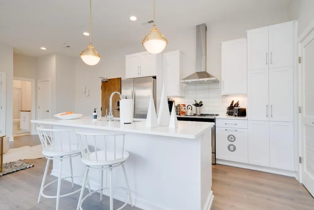 Jurny - Vanderbilt West End Luxury Flats