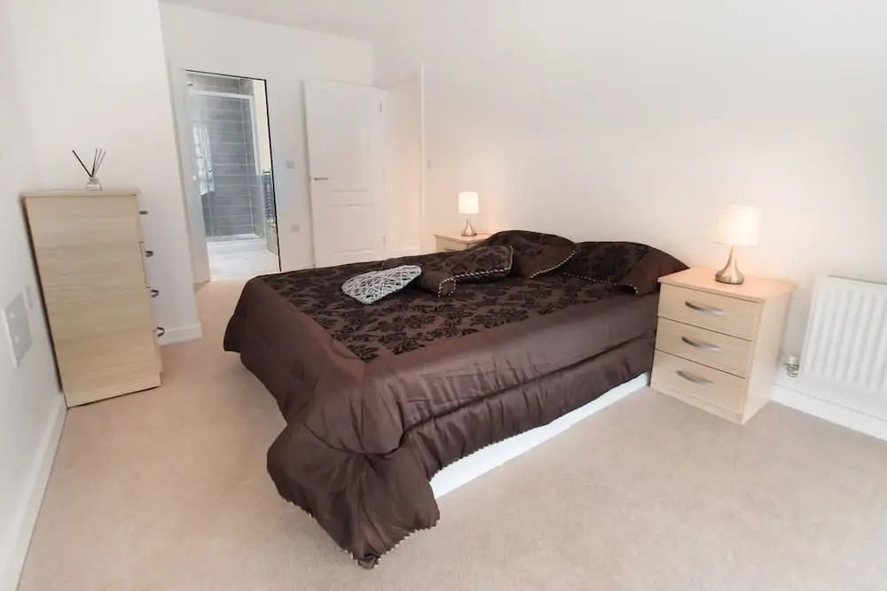 Lamington Heights -Deluxe En Suite Room