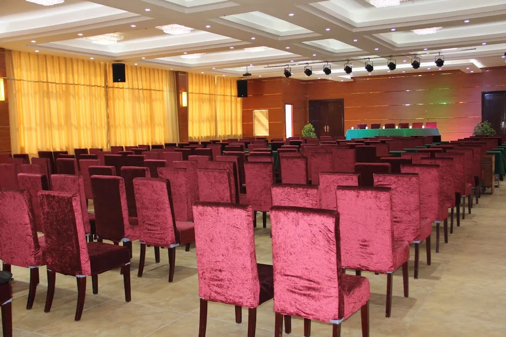 Dinis Business Hotel Kaiyuan Branch