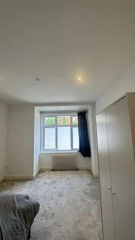 Charming 3 Bedroom House in West London