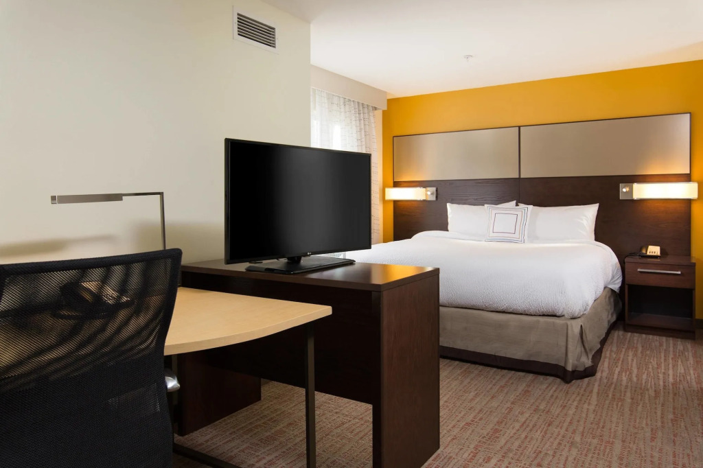 Residence Inn by Marriott Kansas City at The Legends