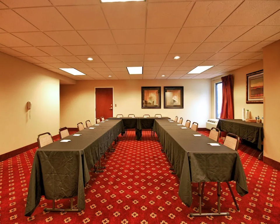 Hampton Inn and Suites Tulsa/Catoosa