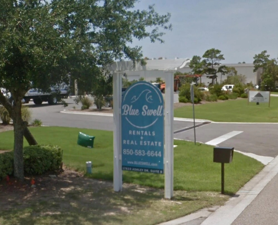 Directly On The Beach! First Floor Sundeck! Near Pier Park! Sleeps 6