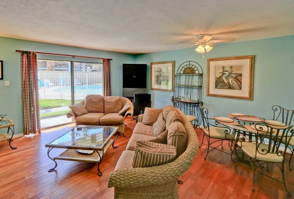 110 Las Brisas Poolside 2 Bedroom Condo
