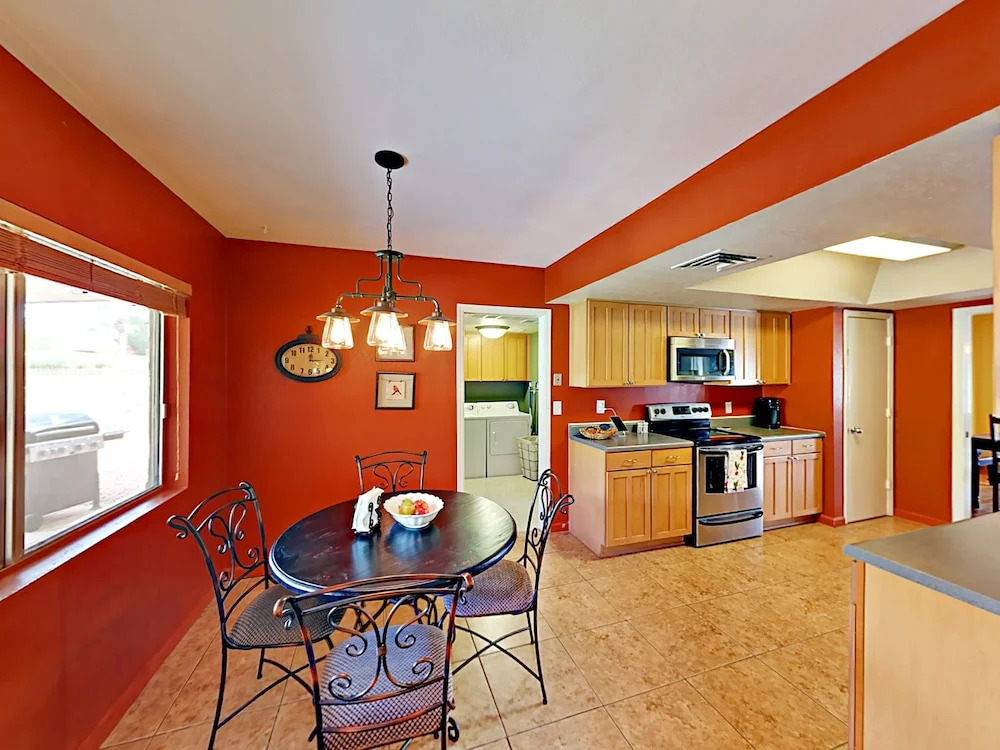 5630 E Waltann Lane Home 4 Bedrooms 2.5 Bathrooms Home