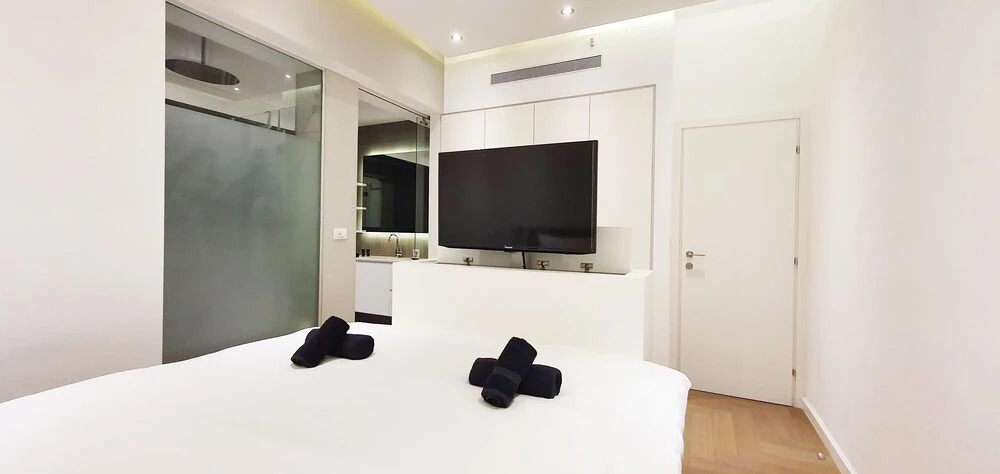 Brand New 2 Bedrooms 4 Min From Beach Tl55