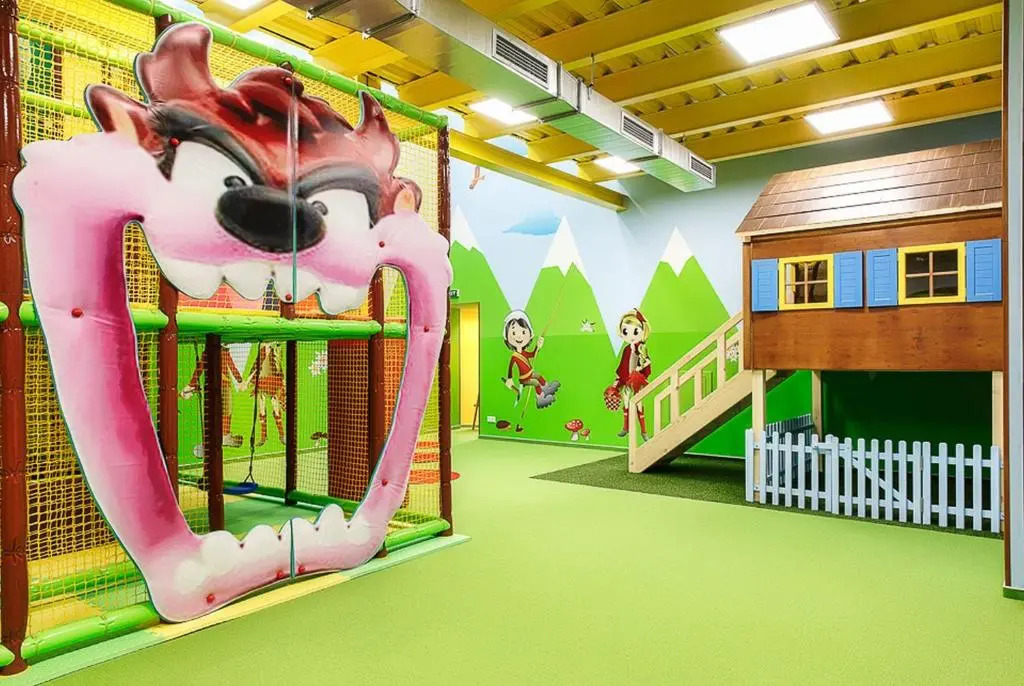 Atrium Hotel - Family friendly