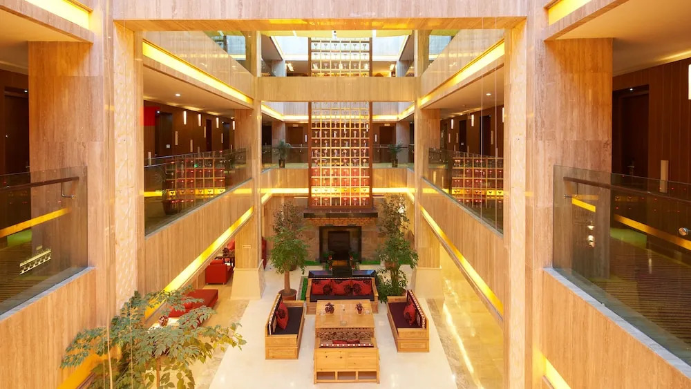 Floral Hotel Shangri-la Budange