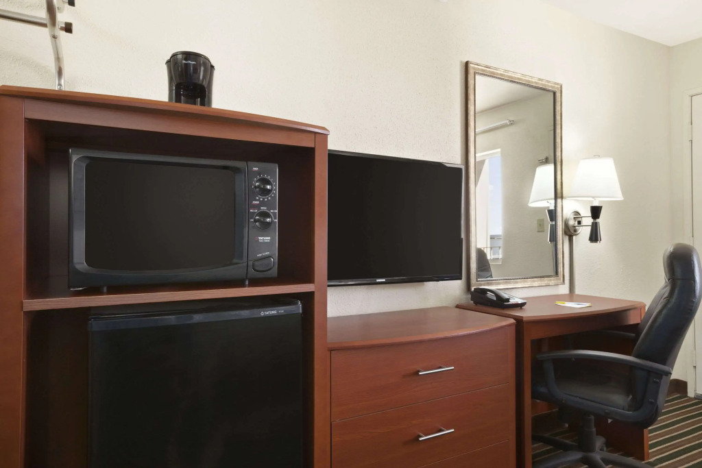 Days Inn by Wyndham Champaign/Urbana