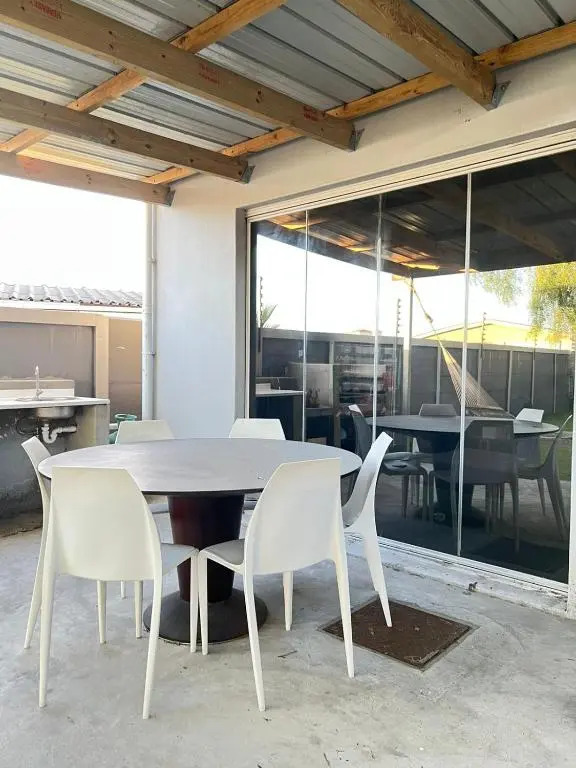 Trendy spacious house with continuous wifi even during load shedding within Century City area