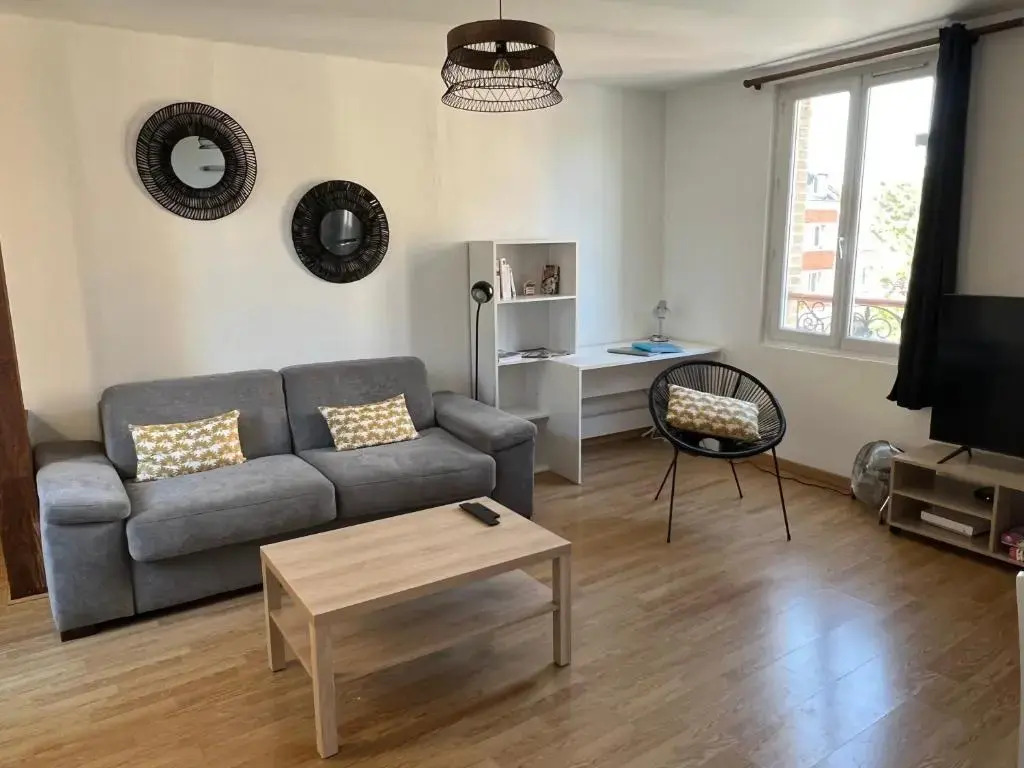 Beau 2 pièces Quartier Brindeau à 10 min à pied des Docks et 20 min de la Gare - Les Appartements Océane