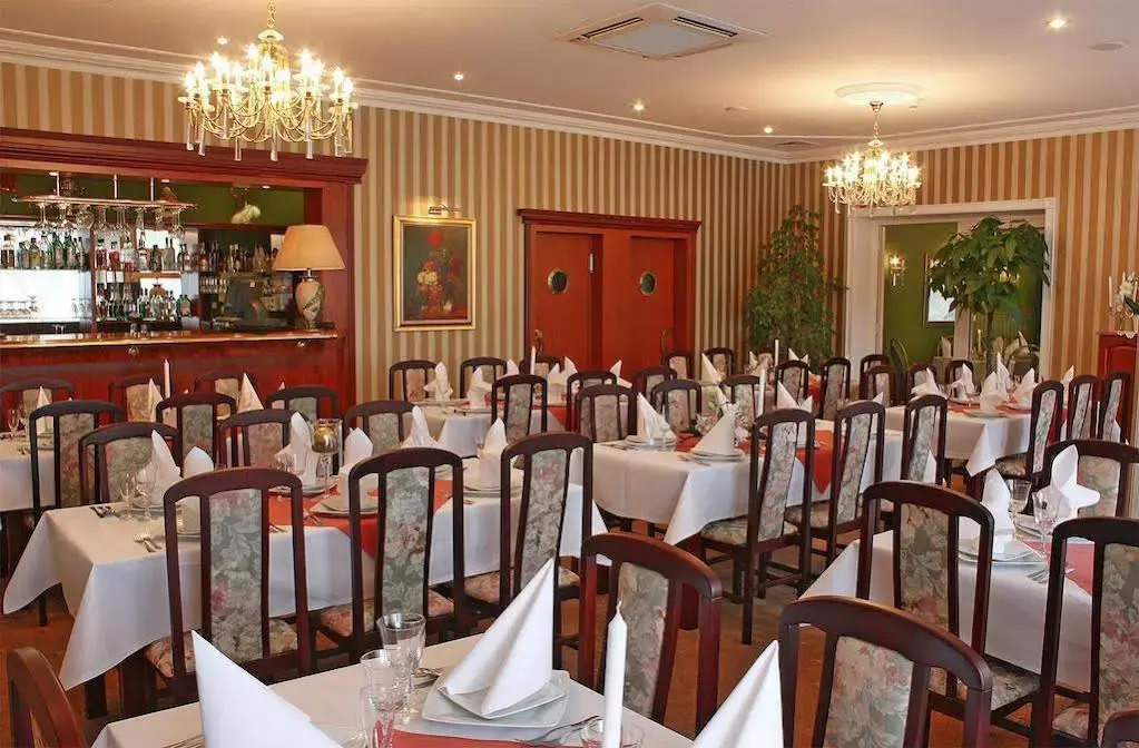 Hotel Renusz