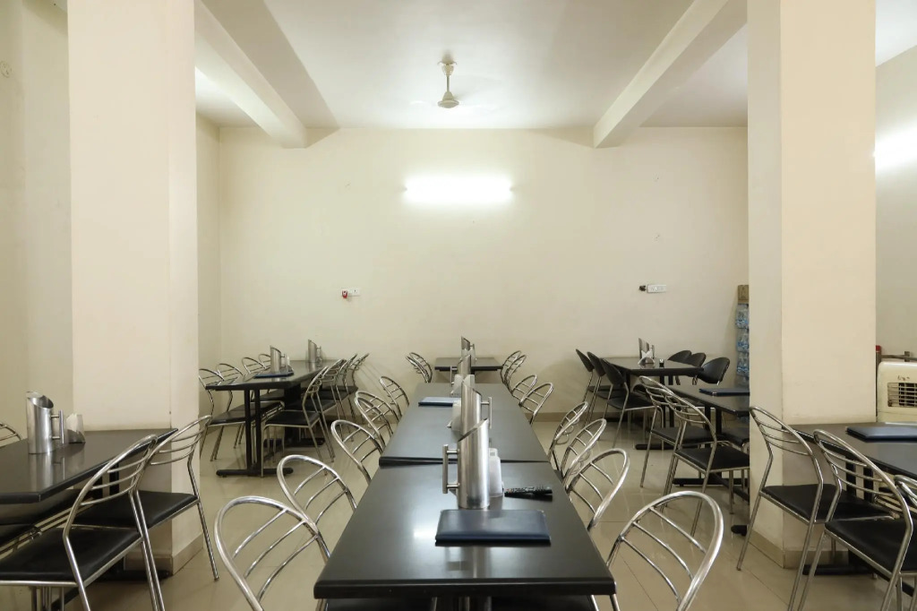 Hotel Jagat by OYO Rooms