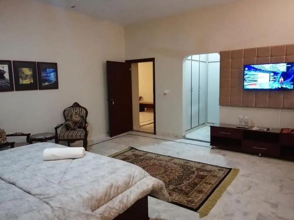 Hotel island Clifton