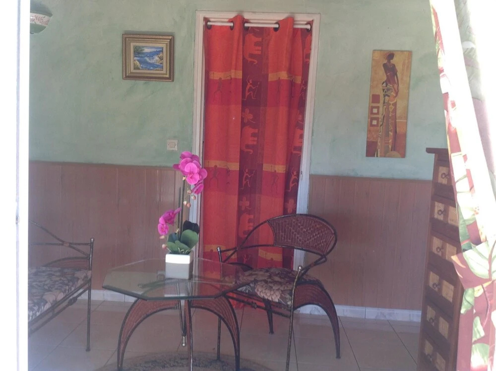 Apartment With one Bedroom in Saint-paul, With Pool Access, Furnished