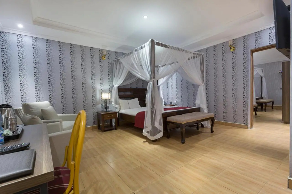 Nokras Enkare Luxury Tented Camp Sagana