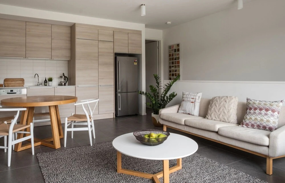 Roomerang at Lakeside Townhouse