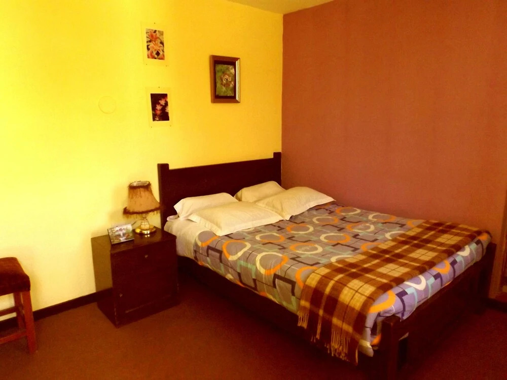 El Manzano Hostel