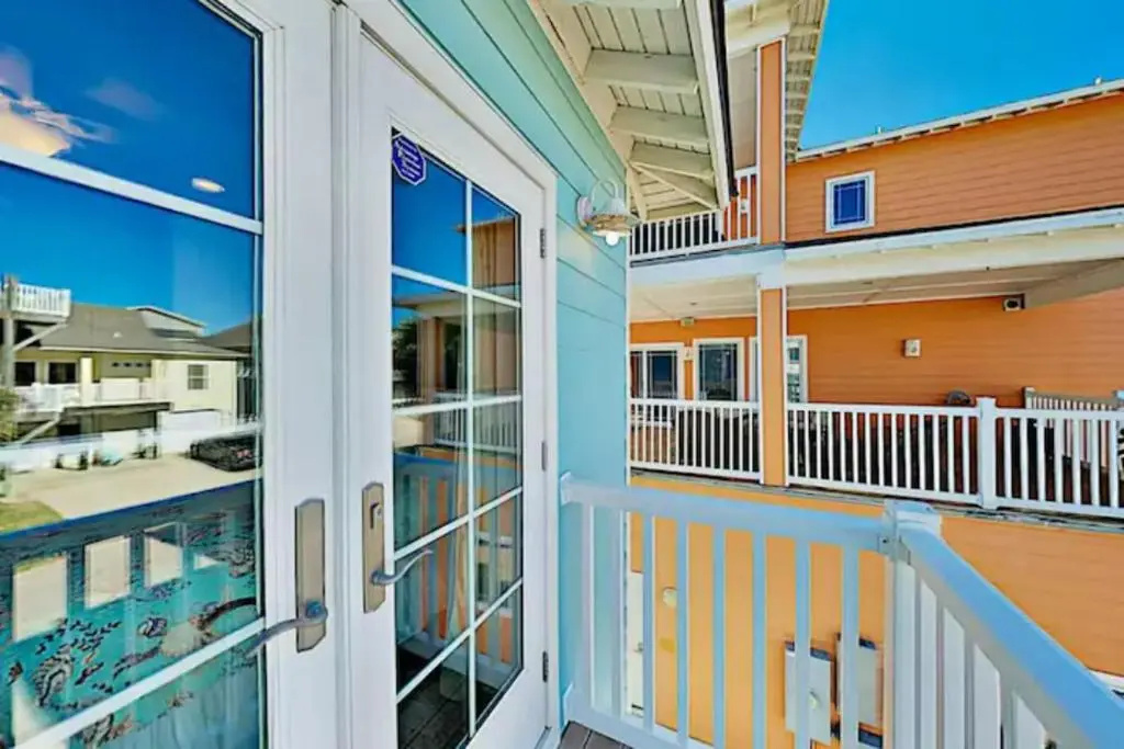 Steps to The Beach! Beautiful 4 BDRM 5 Bath Home W/Pool & Hot Tub
