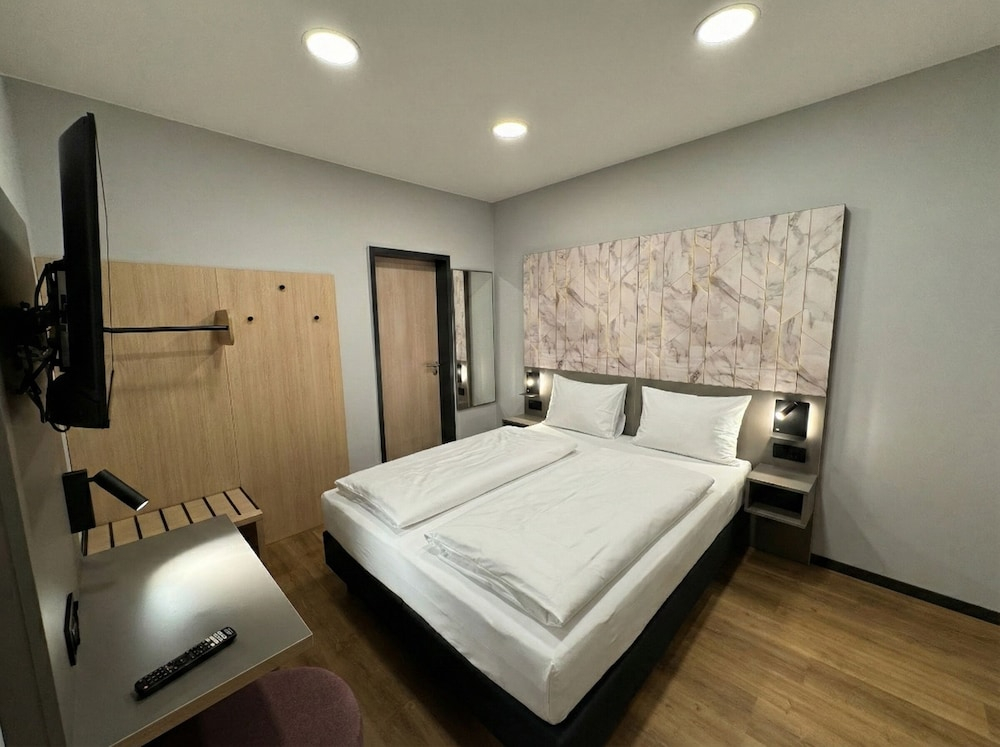 Nivara Hotel