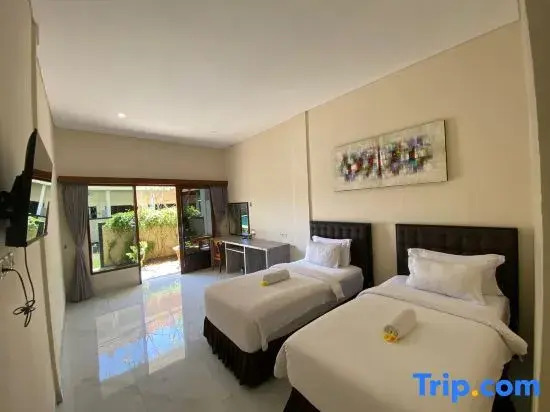 THE LAVIANA HOTEL
