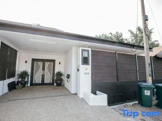 Ipoh Cozy 27 Pool Villa 6B5B 30 pax by Verve