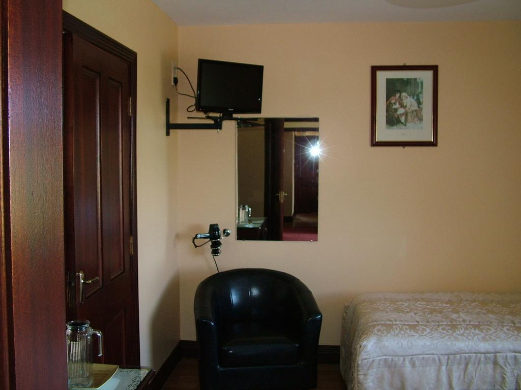 Castleview Golf Course B&B